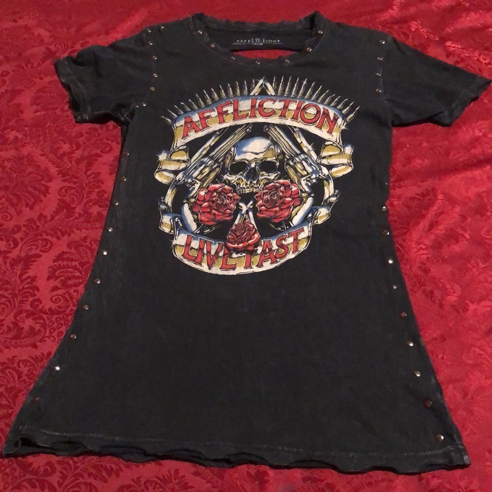 Affliction Sz M women’s BEAUTIFUL studded and cut out back t-shirt VINTAGE!!
